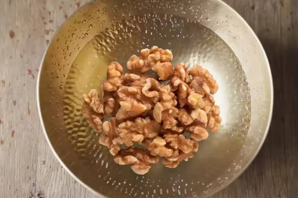 भिजवलेले अक्रोड 