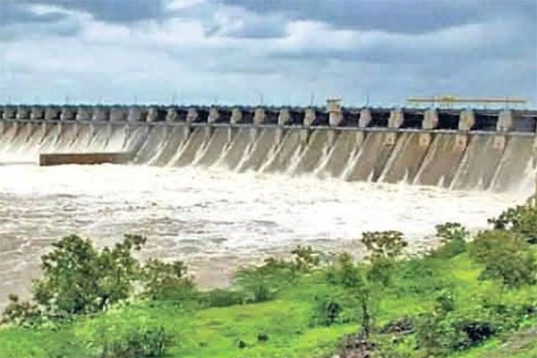 Isapur Dam