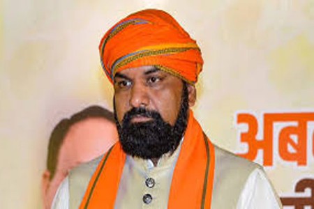 लाख कर्मचाऱ्यांना वेतनवाढ अन् ५ जिल्ह्यांना नवे एसपी!