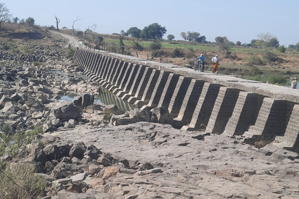 बंधारे 