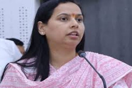 चुकीने लाभ घेणाऱ्या बहिणींकडून वसुली!