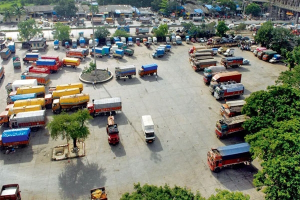 Dahisar transport hub 