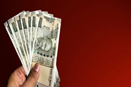 बँक खात्यात केव्हा येणार 2000 रुपये?