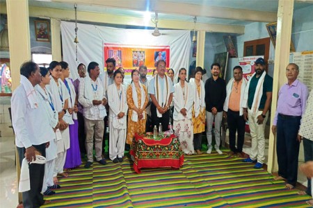 विठ्ठल मंदिराने केला प्राथमिक आरोग्य केंद्राचा सन्मान
