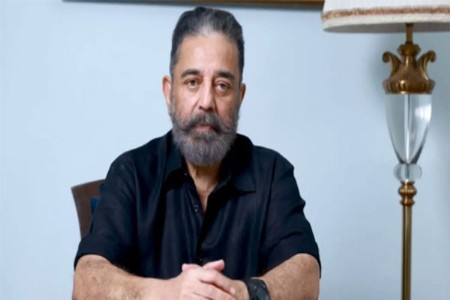 संकट काळात राजकारण नको