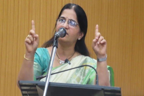 Madhuri Yadwadkar