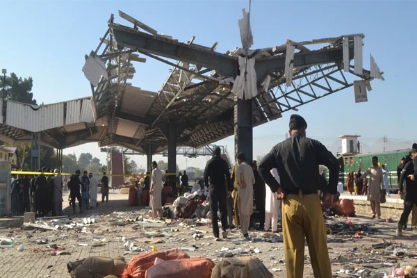 Quetta train blast Pakistan