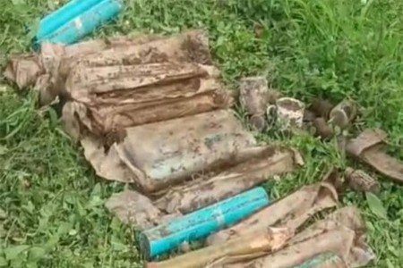 दहशतवादी अड्ड्यांवर ‘सर्जिकल’ कारवाई! २३ स्फोटक कांड्या जप्त