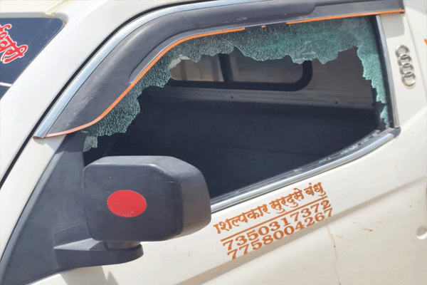 Breaking Vehicles Window Breaking Vehicles Window