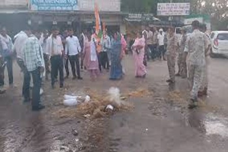 नीटचे आंदोलन मंत्रालयाच्या दारात…संतापाची लाट