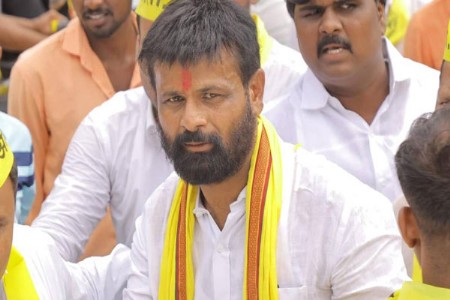 मराठा आरक्षणाच्या मुद्द्यावरून पुन्हा वातावरण तापले