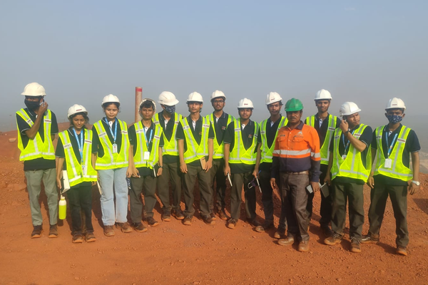 summer internship at lloyds metal