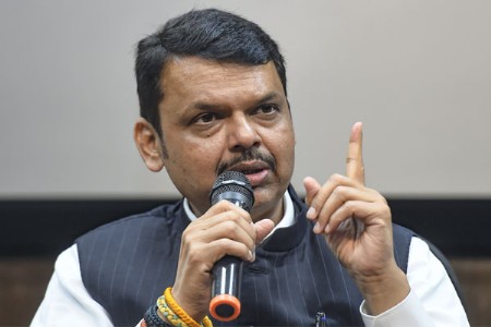 राज्य सरकार पीडित कुटुंबाच्या पाठीशी ठामपणे उभे