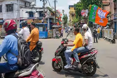 ममतांच्या घराबाहेर 'जय श्रीराम'चे नारे
