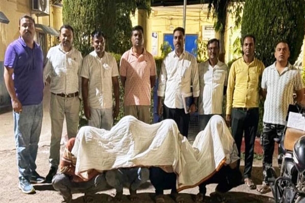 IPL cricket betting raid Maharashtra, Karanja Lad betting case
