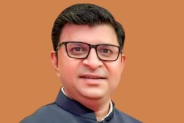 mla sumit wankhede