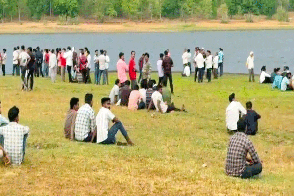 Two youths drown to death