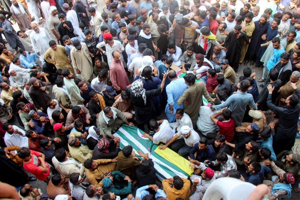 Pakistanis killed Kashmiris Pakistanis killed Kashmiris
