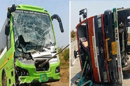 भीषण अपघात ‘शिवाई’ बसची कंटेनरला पाठीमागून धडक पाच जण जखमी