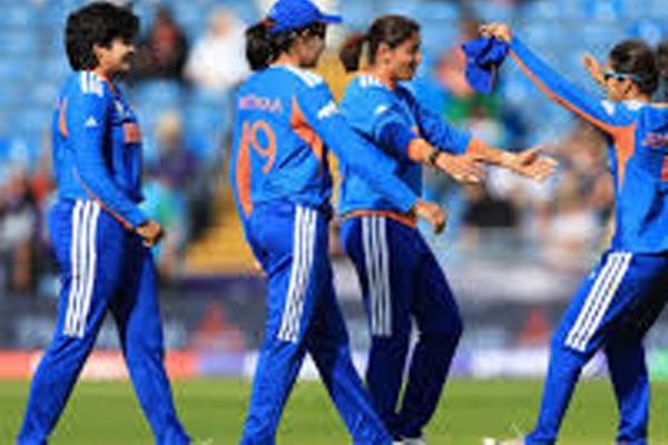 Smriti and Shafali