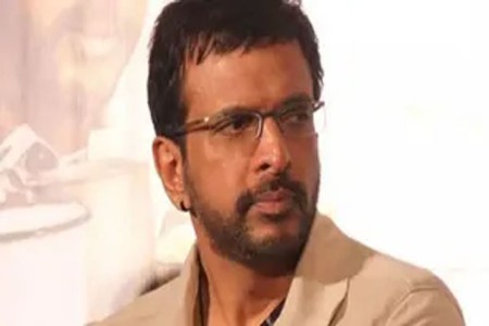 जावेद जाफरी कुटुंबीयांना कोट्यवधींचा धक्का; तपासात खळबळजनक उलगडा