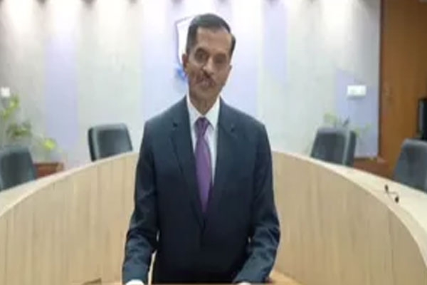 भारत के बिमल पटेल
