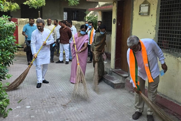 Shegaon railway station cleanliness drive, Sanjay Kute MLA