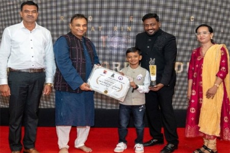 7 वर्षीय अजिंक्य फटाळेचा राष्ट्रीय स्तरावर झेंडा