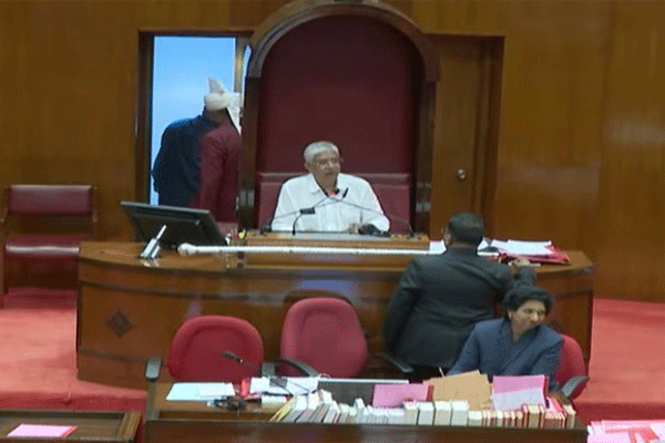 आ. संजय खोडके तालिका सभापती
