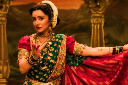 'ईठा’ चित्रपटाच्या शीर्षकावर आक्षेप