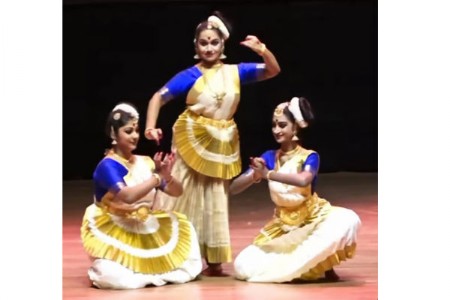 श्रीकृष्ण नृत्यालयाच्या विद्यार्थिनींची राष्ट्रीय ‘युवा कलोत्सवा’त प्रस्तुती