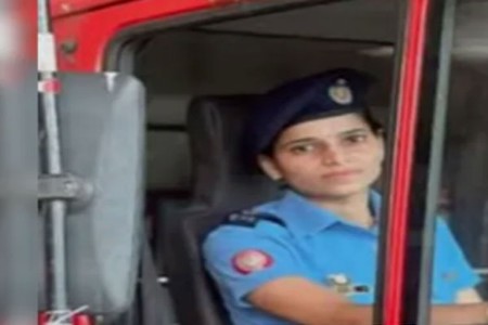 सायरनच्या गजरात इतिहास
