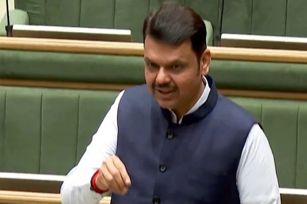 fadnavis in vidhan sabha