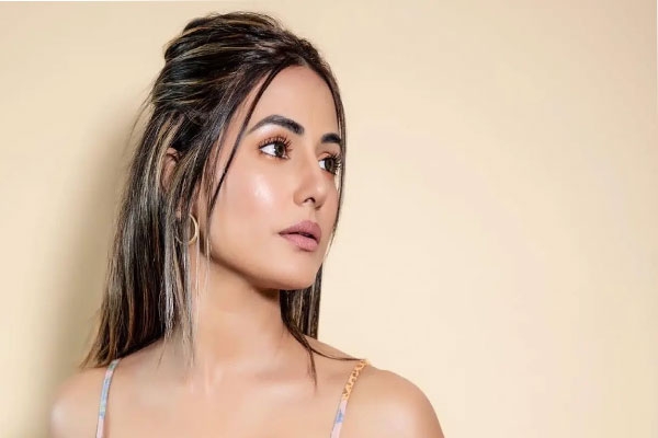 Hina Khan 