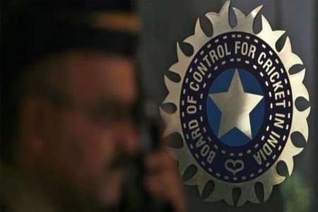 क्रिकेटपटूंच्या निवृत्ती ट्रेंडवर बोर्डाची करडी नजर