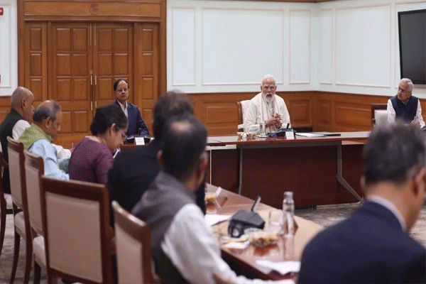 Modi holds brainstorming session