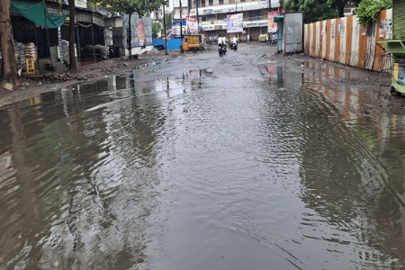 एकाच पावसात उमरखेडात ‘शहर रस्तातळे’ योजनेची प्रचिती