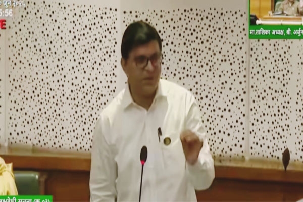 manrega pending funds to be released in 10 days says minister bharatsheth gogawale