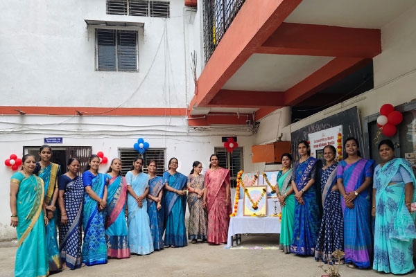 saraswati school group vardha traditional welcome students on first day of school