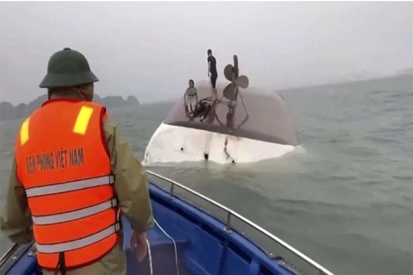 vietnam-boat-accident