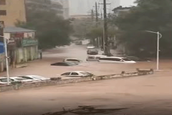 rampaging floods in china