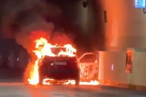 mumbai coastal road tunnel car fire: 500 vehicles stuck, traffic chaos in city