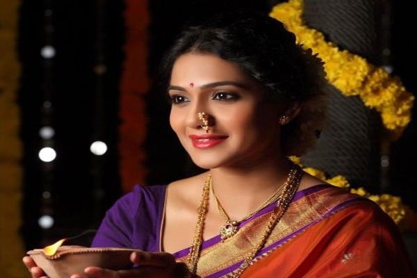 marathi actors adinath kothare and urmila kanetkar end 16 year marriage with mutual divorce