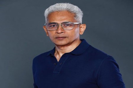 सोनम वांगचुक यांच्यापाठोपाठ प्रसिद्ध मराठी अभिनेत्याचेही उपोषण