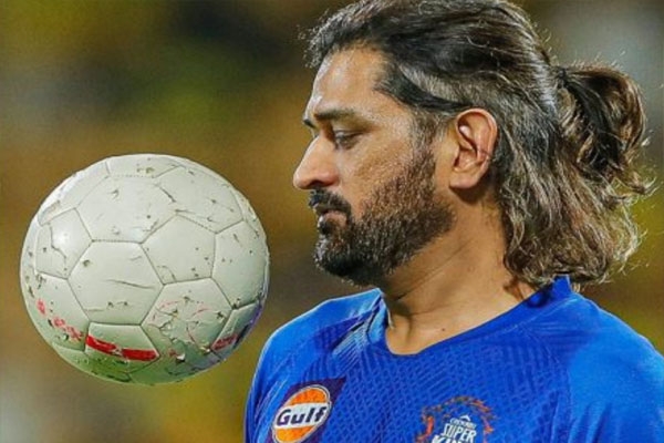 dhoni dhoni