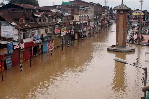 jammu and kashmir floods 2026 heavy rain triggers flood crisis in rajouri and poonch