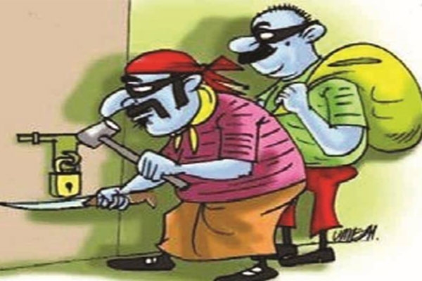Chakoli House Theft : Gold Jewellery and Cash Worth ₹65,000 Stolen in Risod