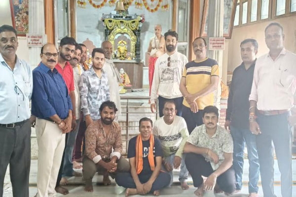 Wardha cleanliness drive, Datt Temple Wardha, Bajrang Dal Seva Week, VHP Wardha, temple cleaning campaign, social service activity, Maharashtra local news, community cleanliness, religious place cleanliness