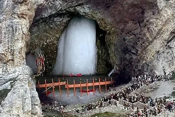 amarnath yatra temporarily suspended