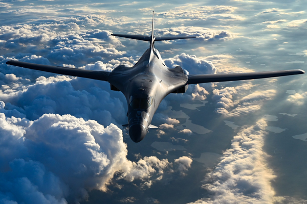 b 1 lancer bomber